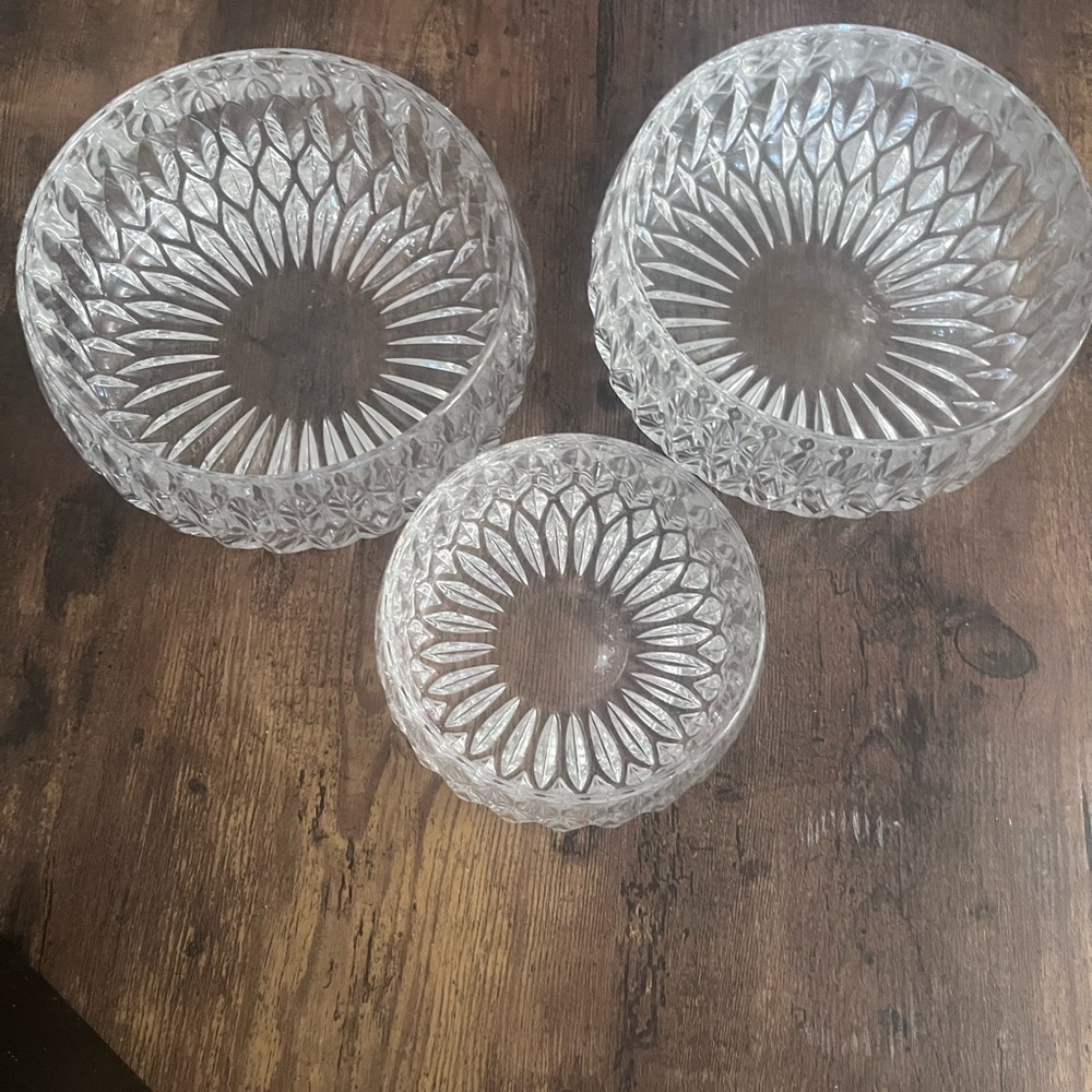 Clear lead crystal Bowls Decorative Pattern Radiating Lines- Gorum Crystal
